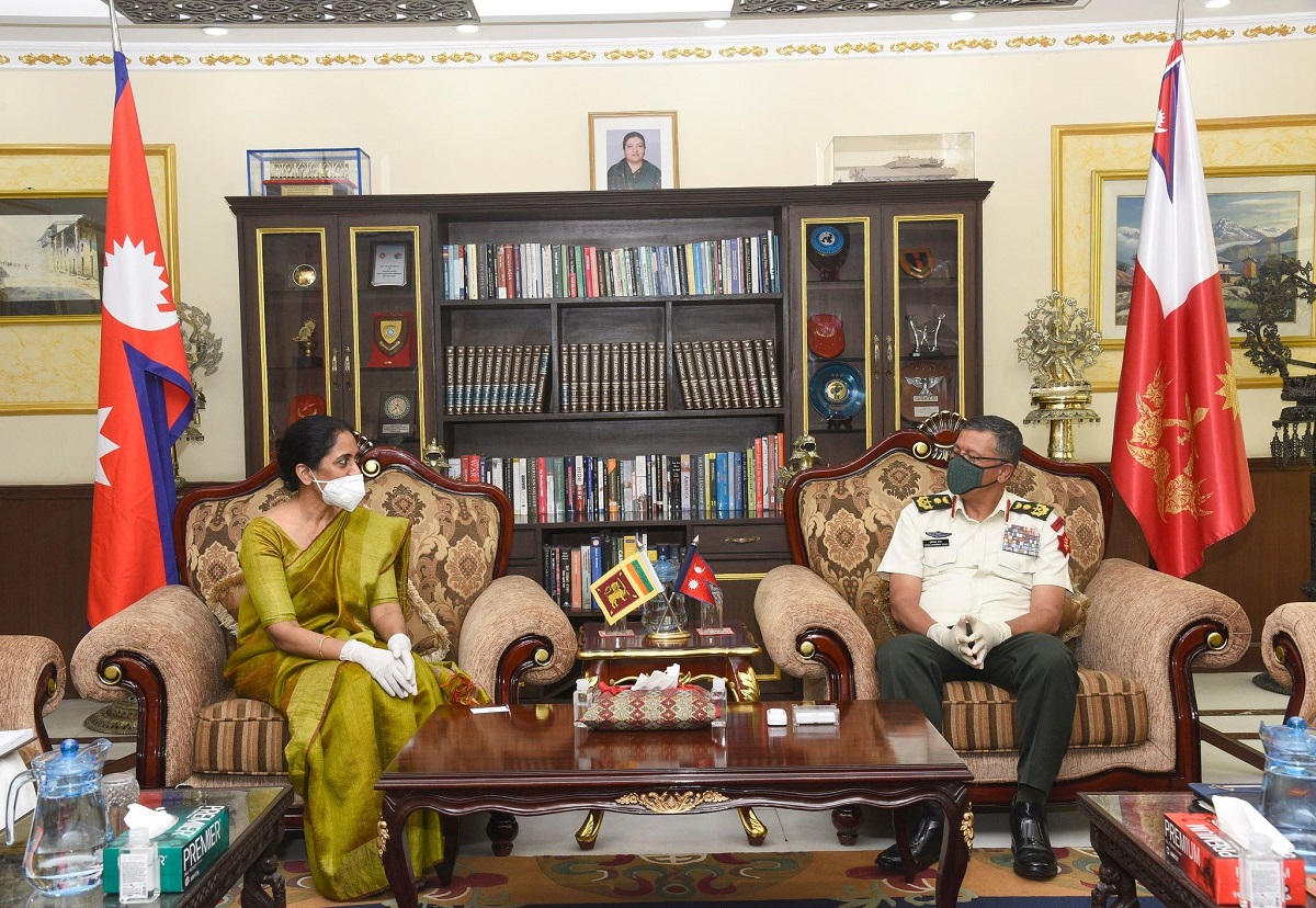 श्रीलंकाली राजदूत र सार्कका महासचिवसँग प्रधान सेनापतिको भेट