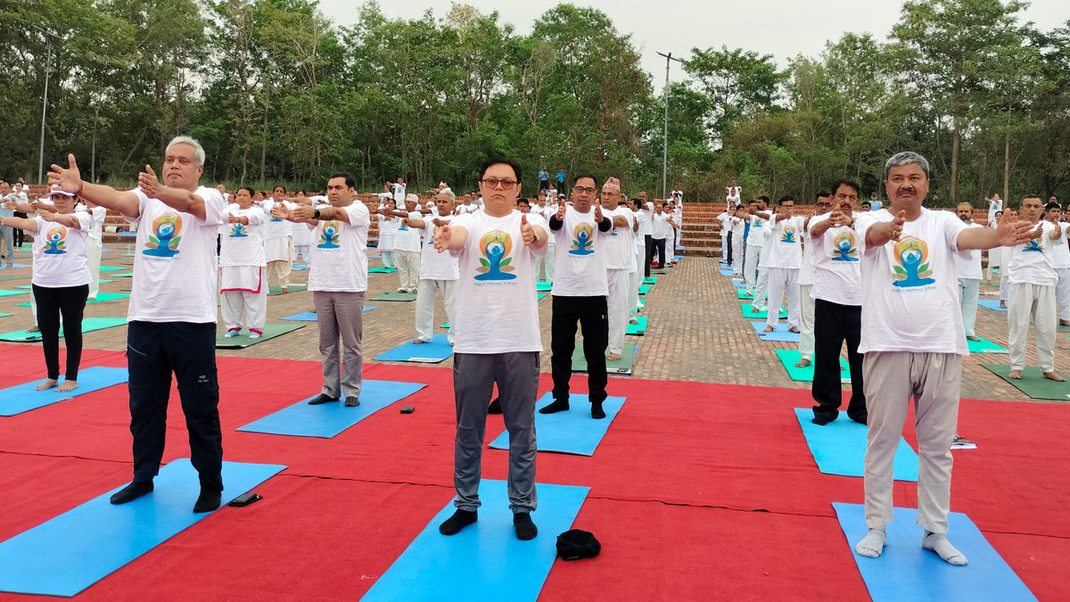 भारतीय दूतावासकाे आयोजनामा लुम्बिनीमा योग कार्यक्रम