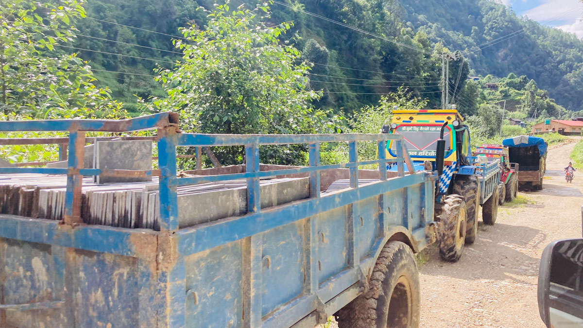 नेपालका मुख्य सहरमा निर्यात हुन्छ ताराखोलाको ढुंगा