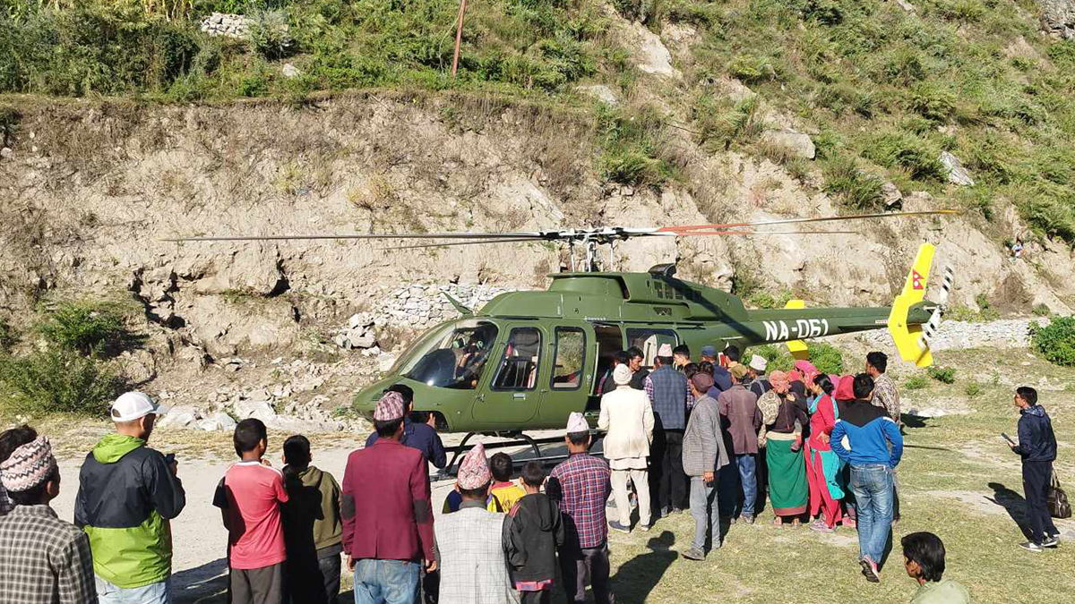 हुम्लामा सुत्केरी व्यथा लागेकी महिलाको १७ घण्टापछि सेनाको हेलिकोप्टरबाट उद्धार