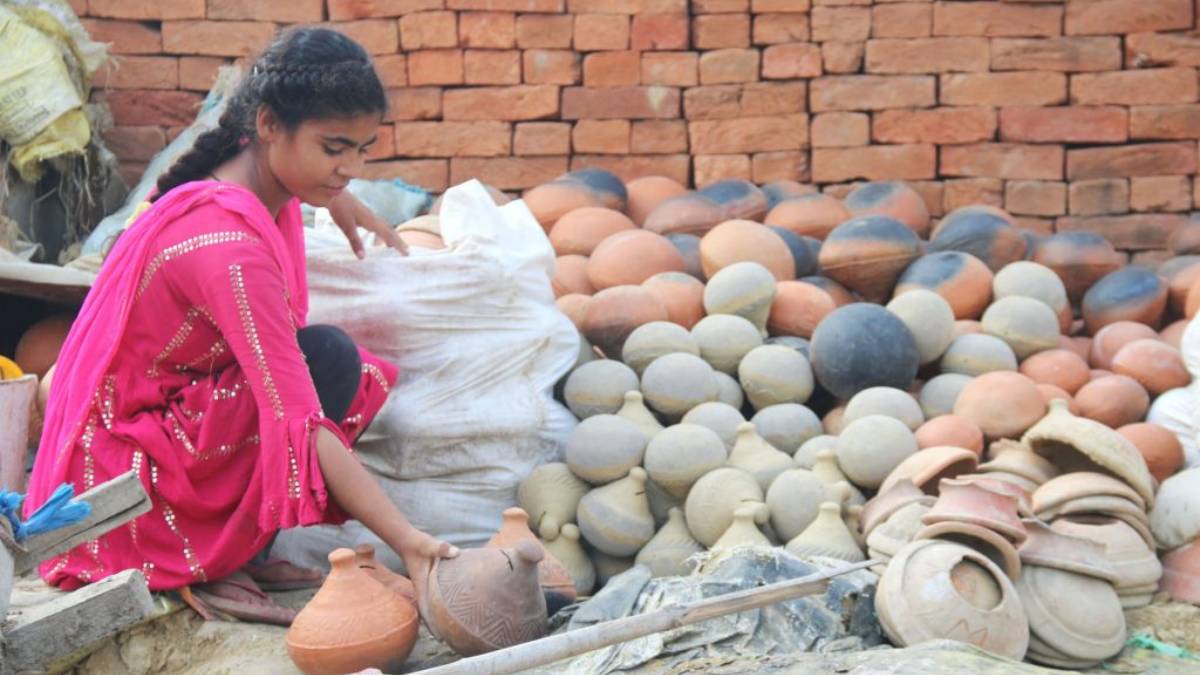 माटाका भाँडाले धानिएको पुस्तैनी जीवन