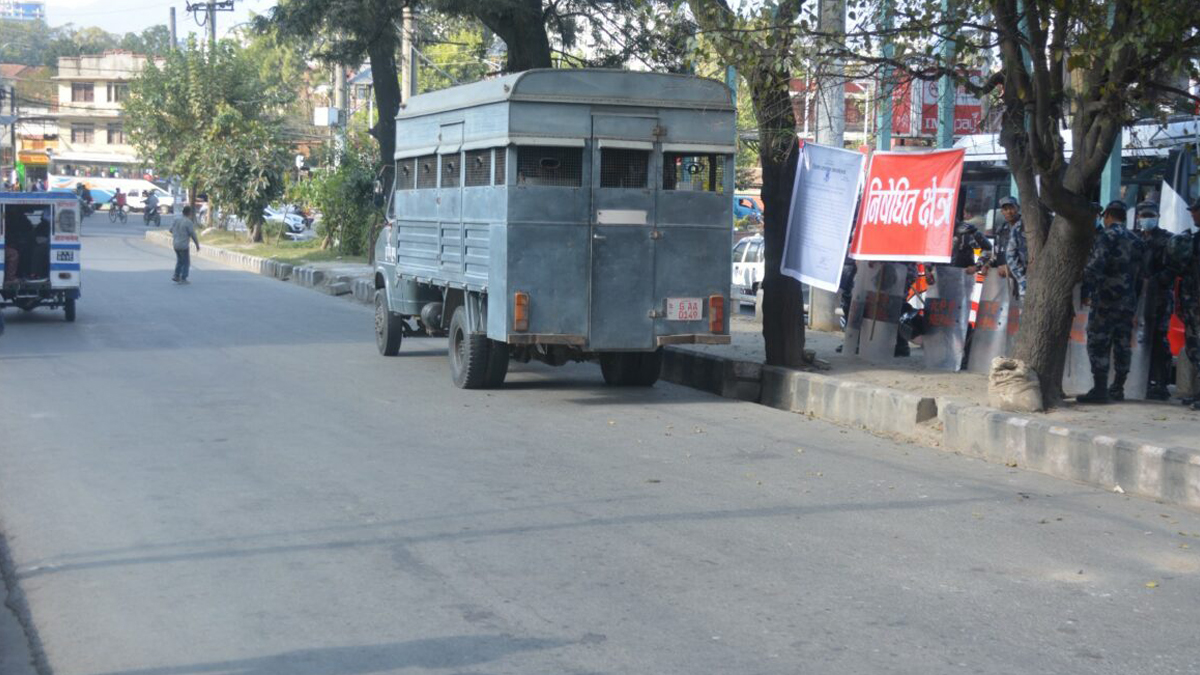 निषेधित क्षेत्र घोषणापछि माइतीघर र बानेश्वर सुनसान