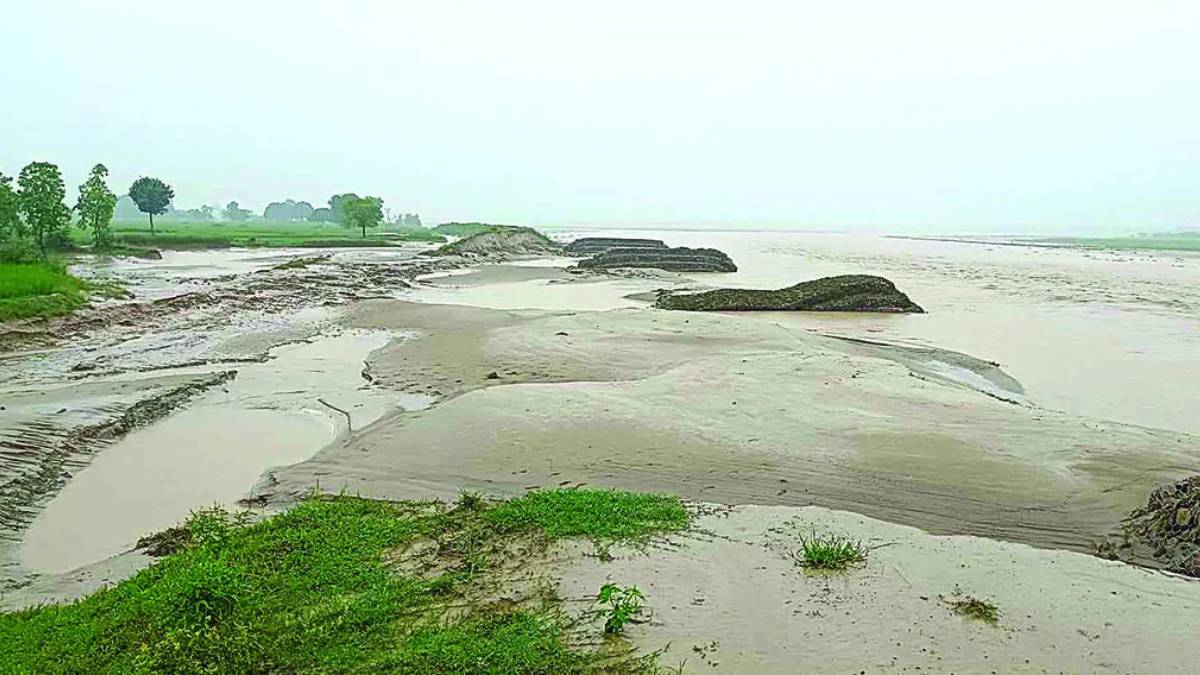 तीन महिना नपुग्दै भत्कियो बाँध, अढाइ करोड स्वाहा