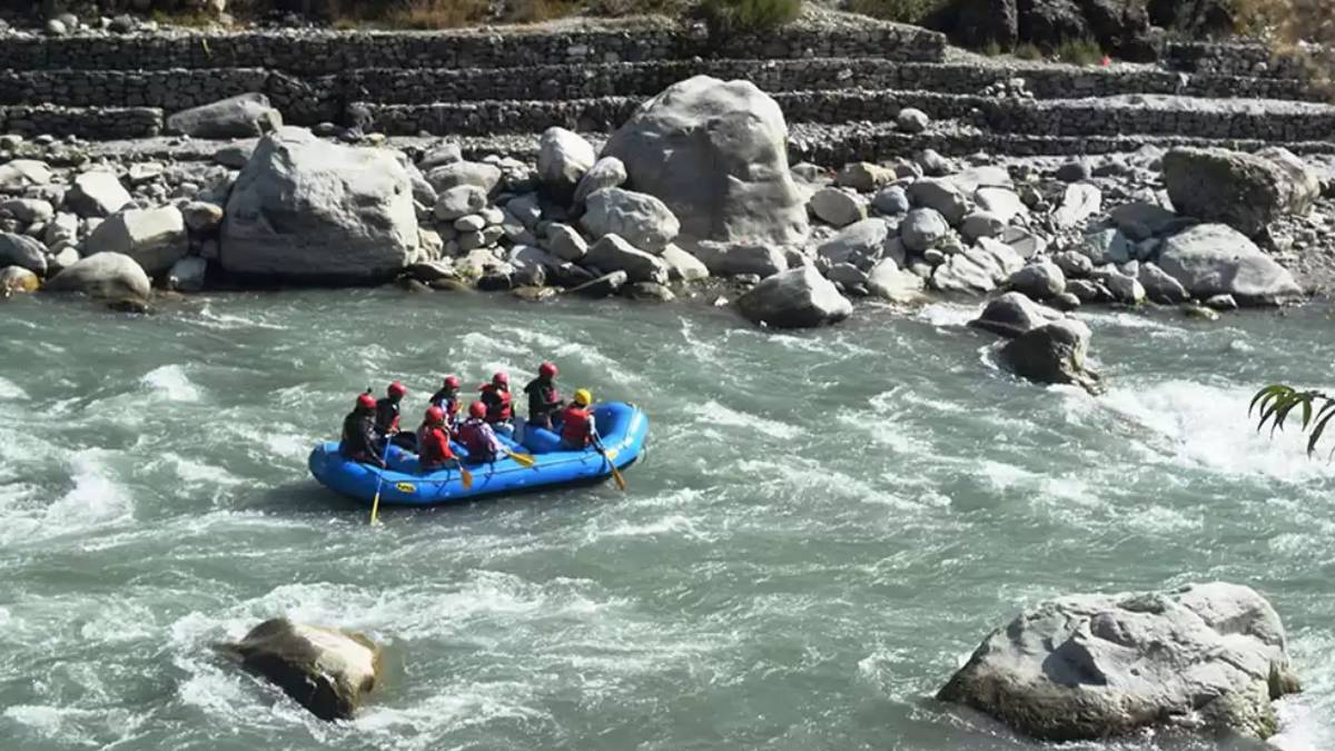 जलविद्युत् आयोजनाले जलयात्रा व्यवसाय सङ्कटमा