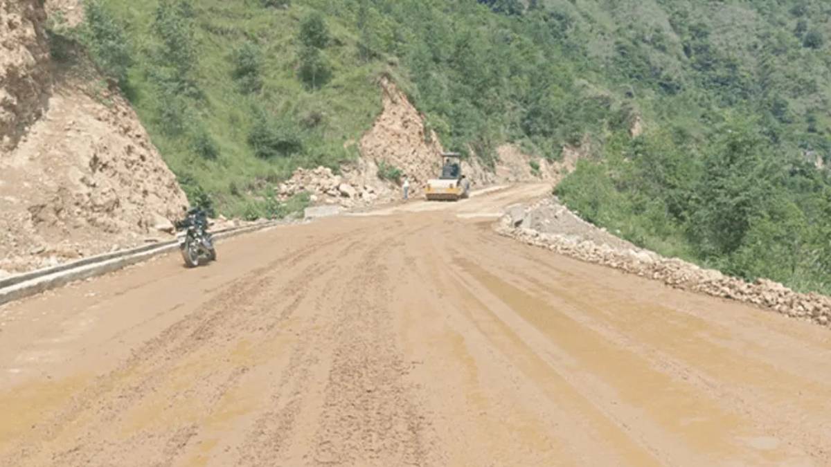 मालढुङ्गा-बेनी सडक कालोपत्र गर्न १३ दिन यातायात बन्द