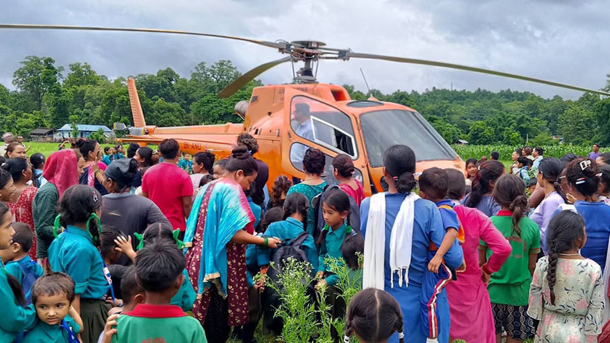 काठमाडौंबाट बैतडी उडेको अन्नपूर्ण एयरको हेलिकोप्टर बाँकेमा आकस्मिक अवतरण