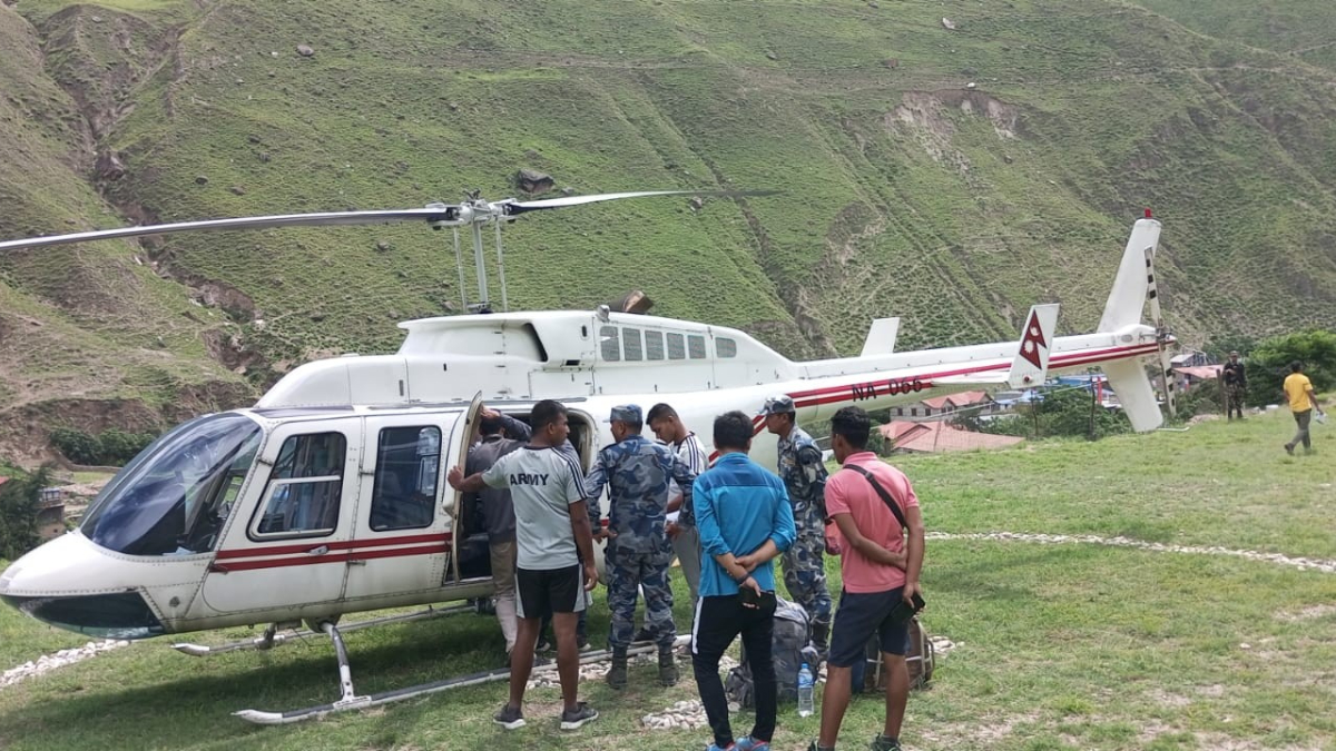 डोल्पाबाट सशस्त्र प्रहरी सहायक निरीक्षकको हेलिकप्टरमार्फत उद्धार