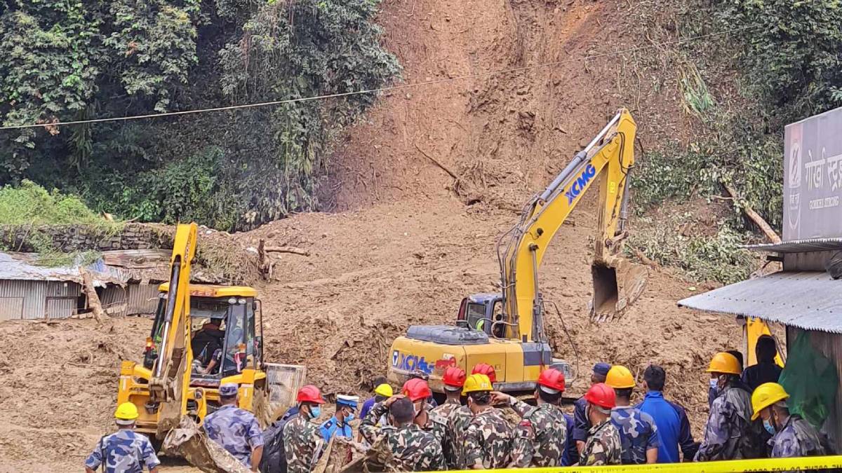 बाढीपहिरोमा परी दुई सय ४४ जनाको मृत्यु