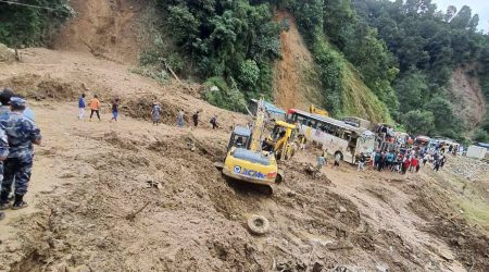 बाढीपहिरोबाट बागमतीमा एक सय दुई जनाको मृत्यु, २७ बेपत्ता