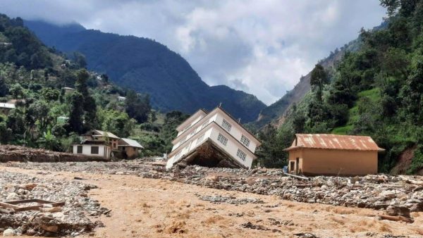 बाढीपहिरोबाट भएको क्षतिको पूर्ण विवरण पठाउन निर्देशन