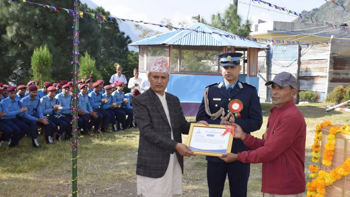 जग्गादातालाई प्रहरीको सम्मान