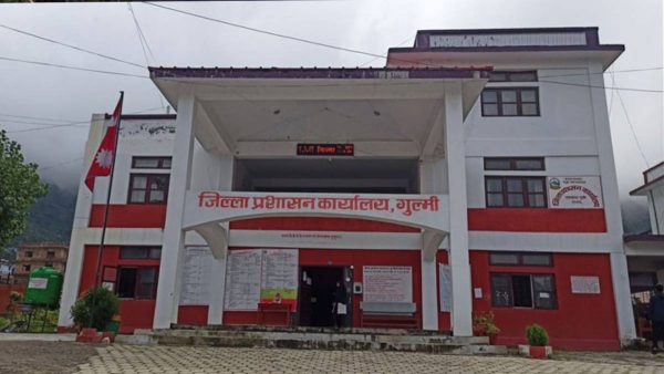 गाउँपालिका अध्यक्षले स्क्यानर फुटाउदा गुल्मीमा राहदानी सेवा ठप्प